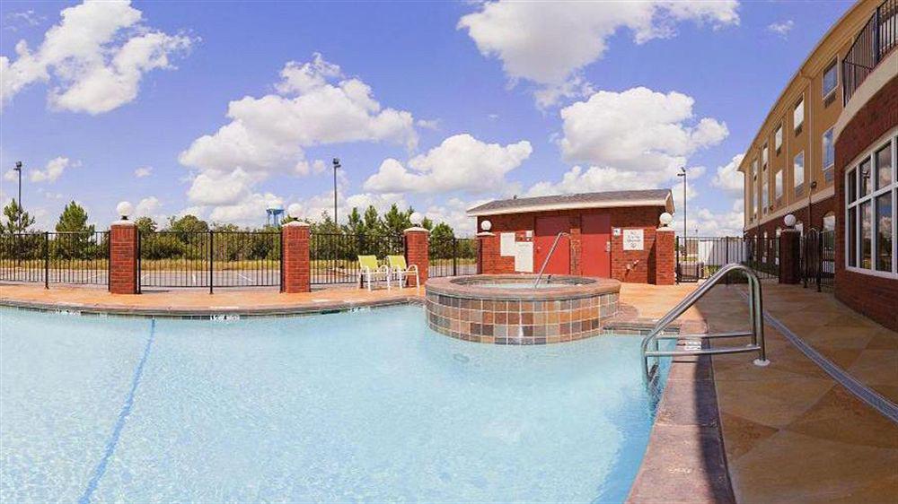 Holiday Inn Express Hotel & Suites Foley By Ihg Exterior photo