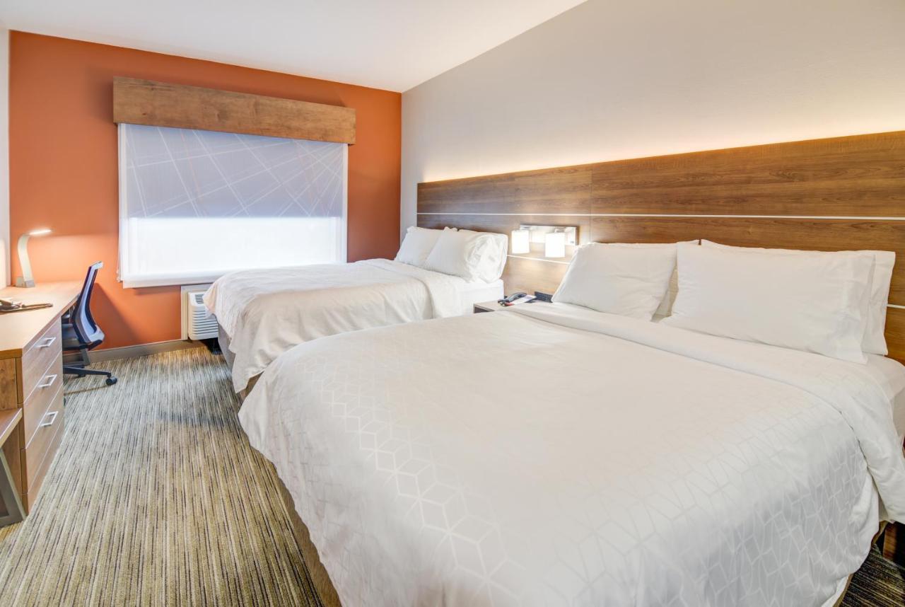 Holiday Inn Express Hotel & Suites Foley By Ihg Exterior photo