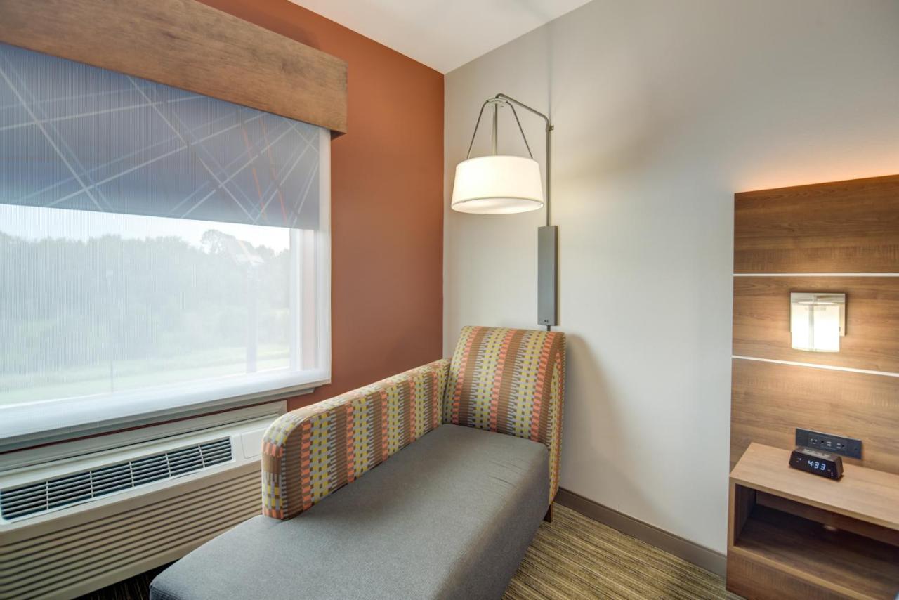 Holiday Inn Express Hotel & Suites Foley By Ihg Exterior photo