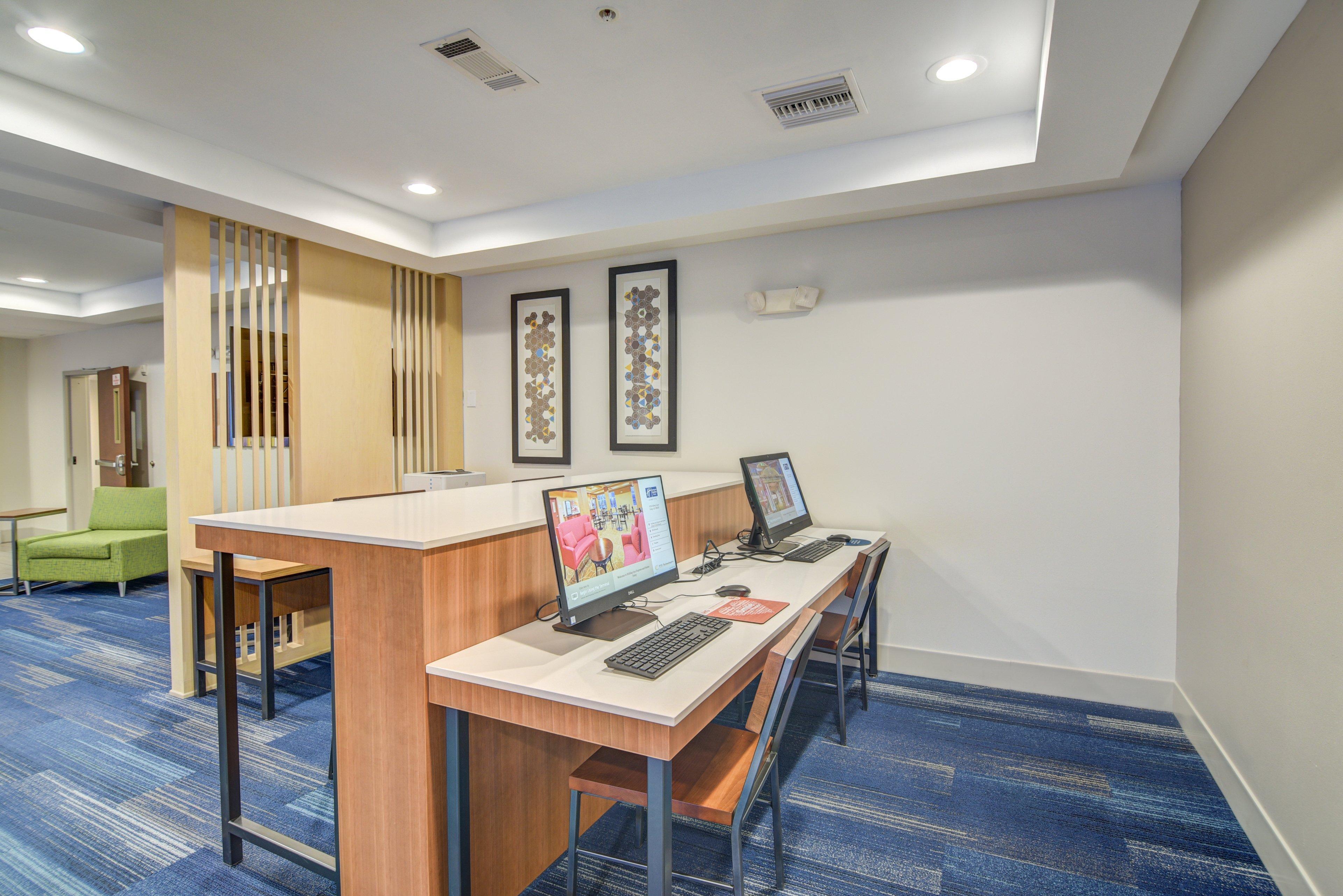 Holiday Inn Express Hotel & Suites Foley By Ihg Exterior photo