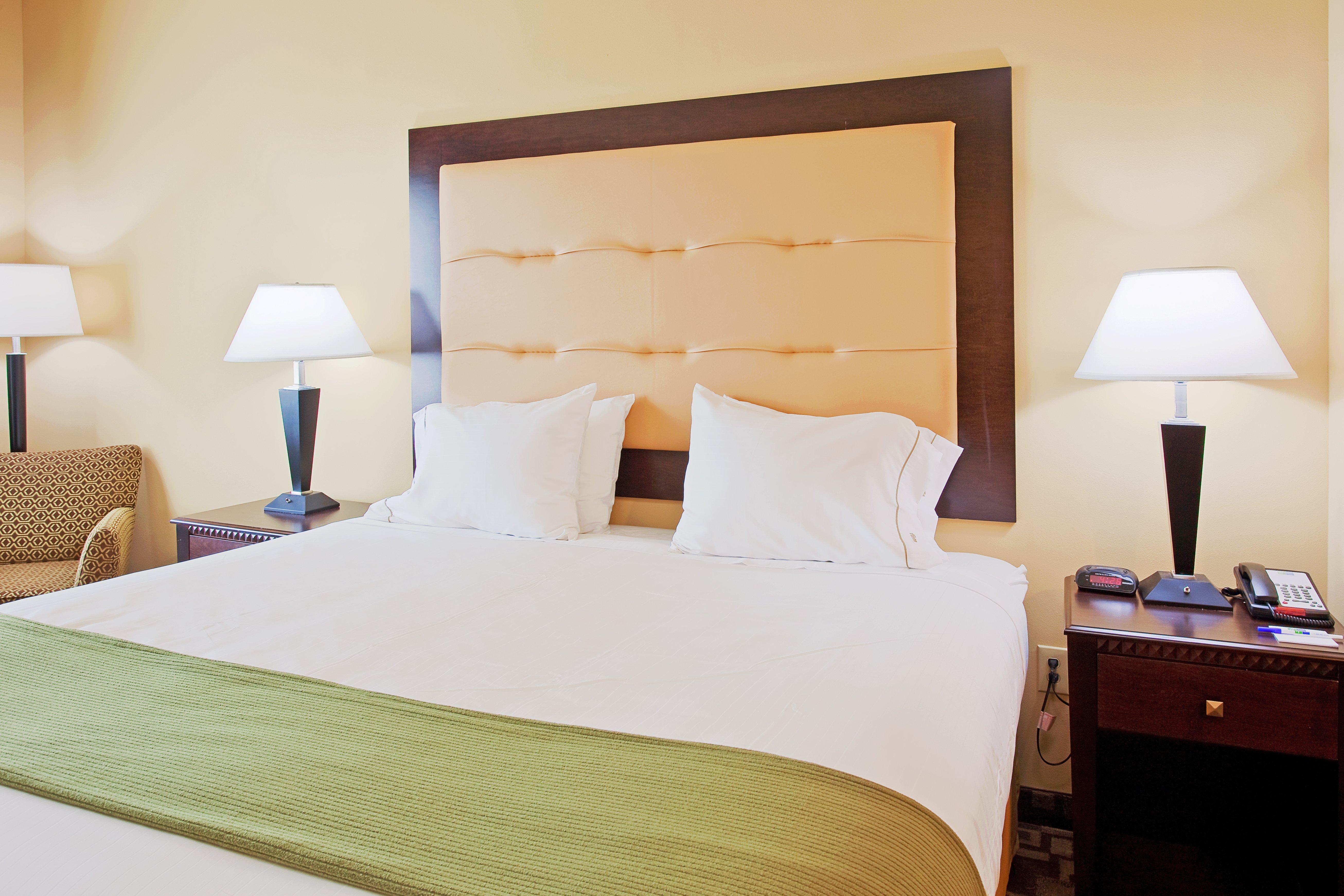 Holiday Inn Express Hotel & Suites Foley By Ihg Exterior photo
