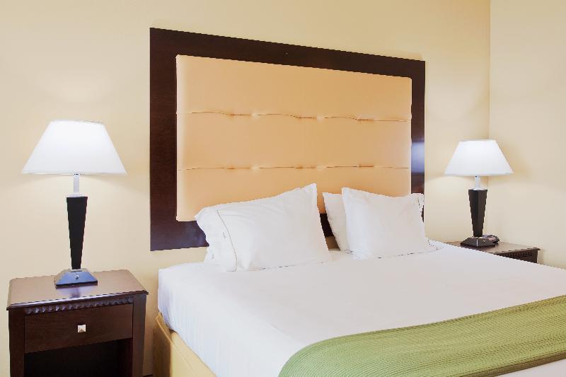 Holiday Inn Express Hotel & Suites Foley By Ihg Exterior photo